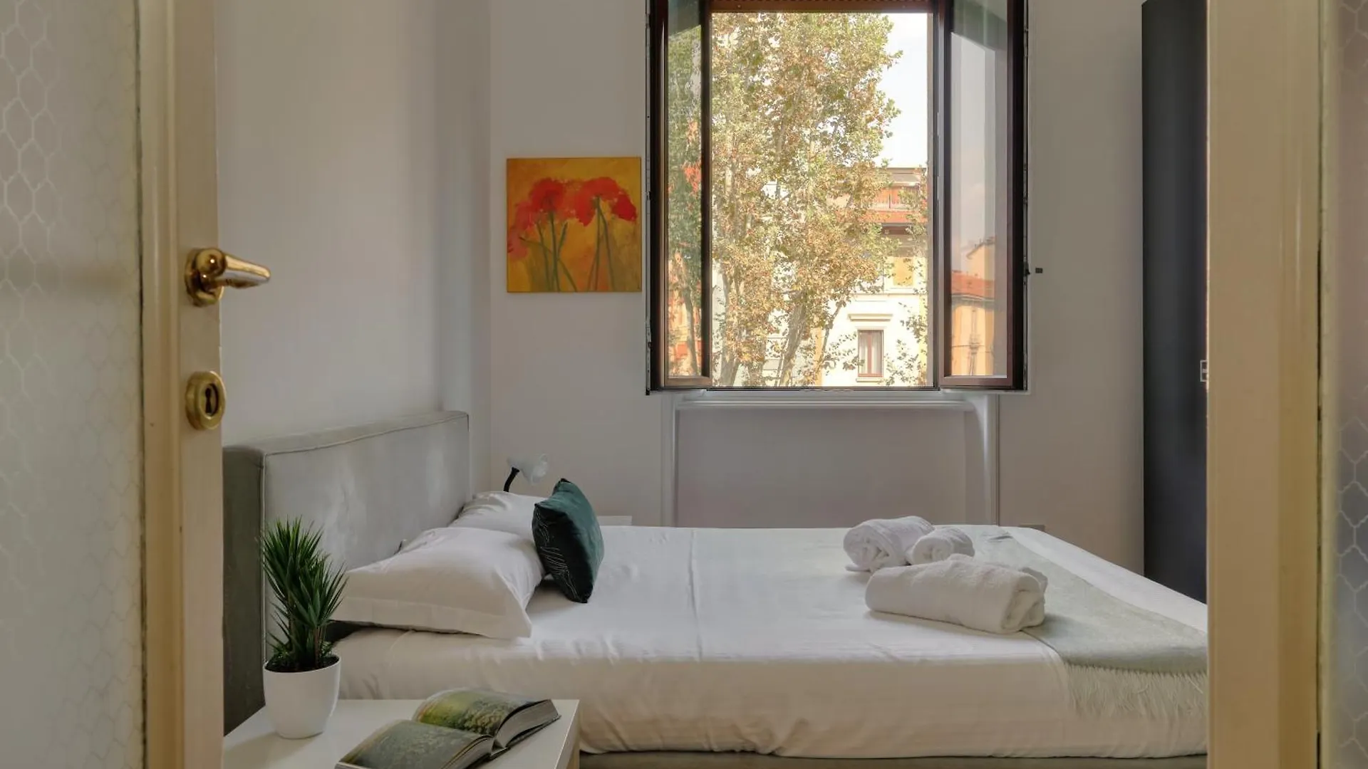 Joivy Warm & Airy Flat Near The City Centre ميلان 0*,  إيطاليا